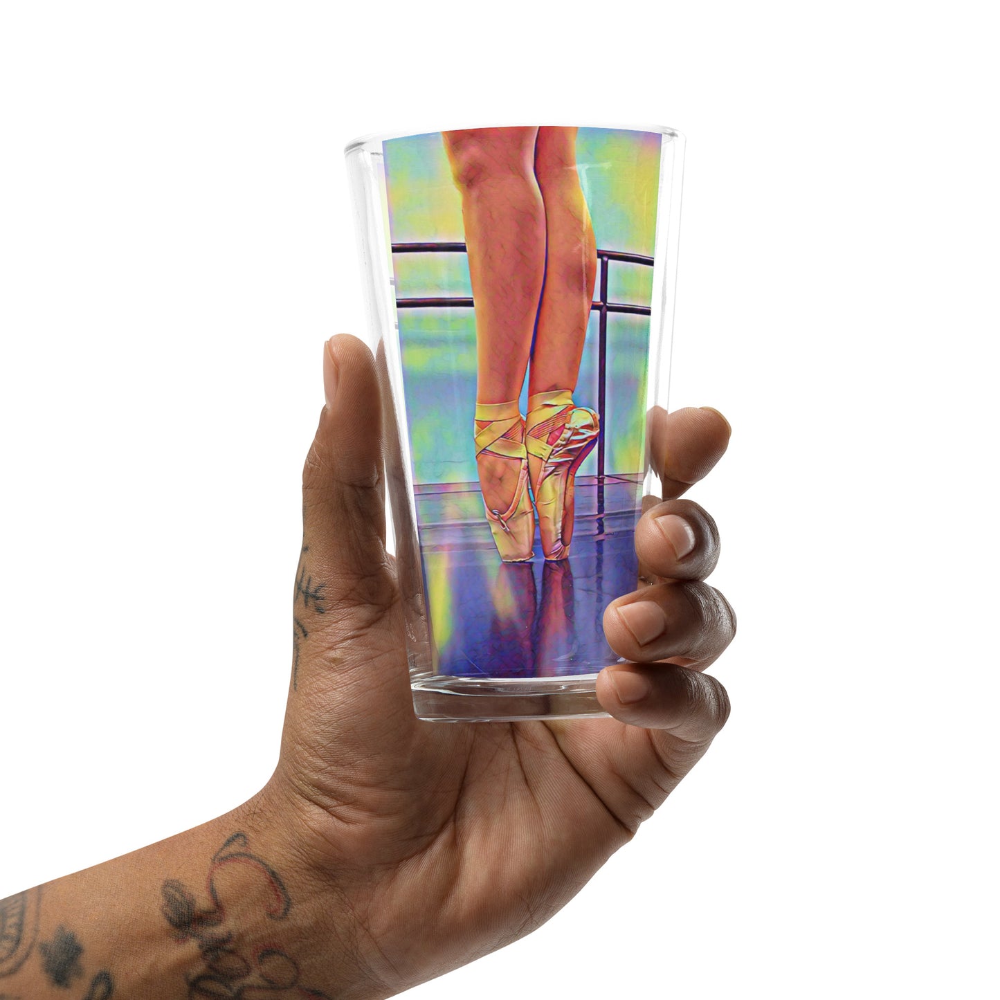 En Pointe Shaker pint glass