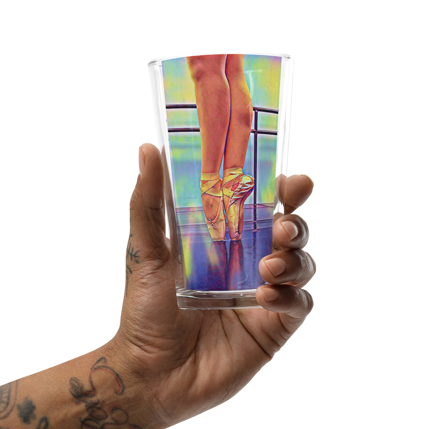 En Pointe Shaker pint glass