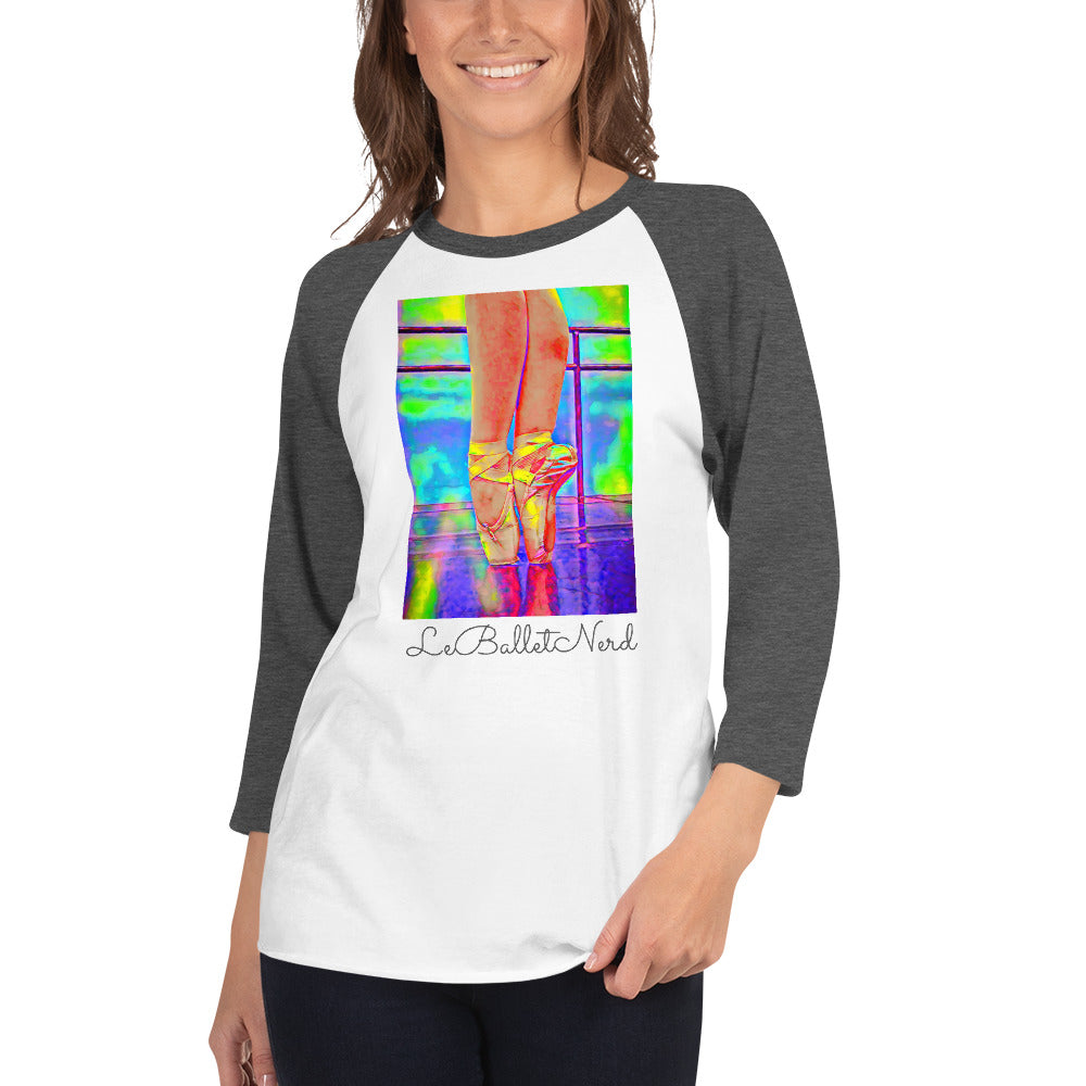 En Pointe Branded 3/4 sleeve raglan shirt